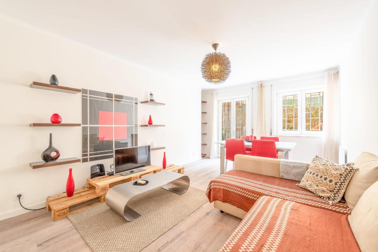 Апартаменты Guestready - Minimalist Downtown Apt With Terrace Каркавелуш Экстерьер фото